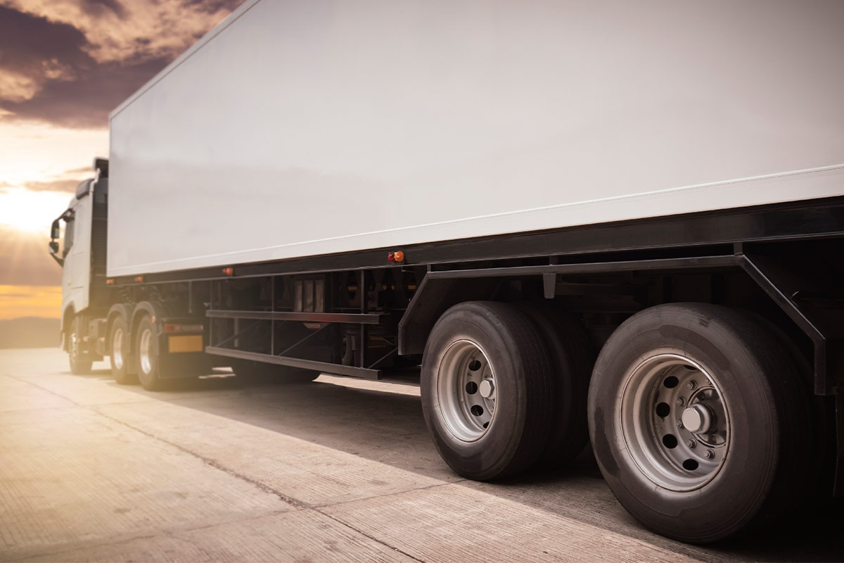 Seguro RCTR-C: O Escudo Invisível para o Transporte de Cargas